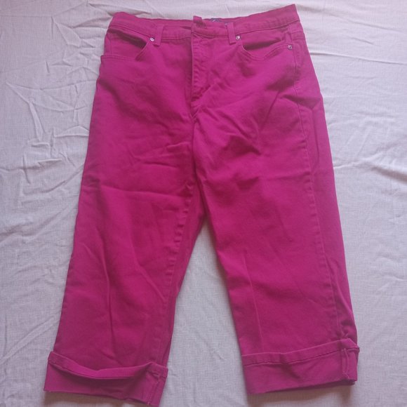 Gloria Vanderbilt Amanda Classic Stretch Hot Pink Capri Jeans - Picture 1 of 4